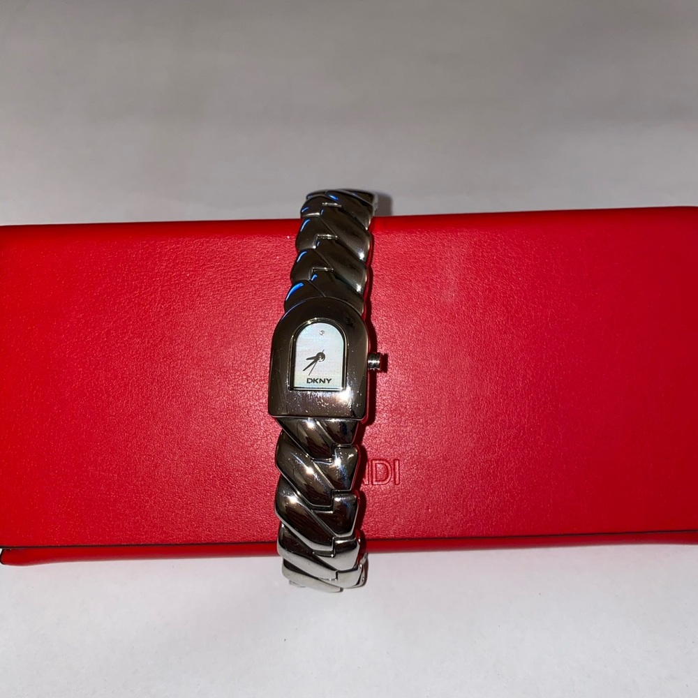 DKNY WATCH. USED.